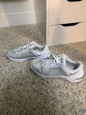 Brand New Nike Metcon White/Light Gray Training Sneakers
